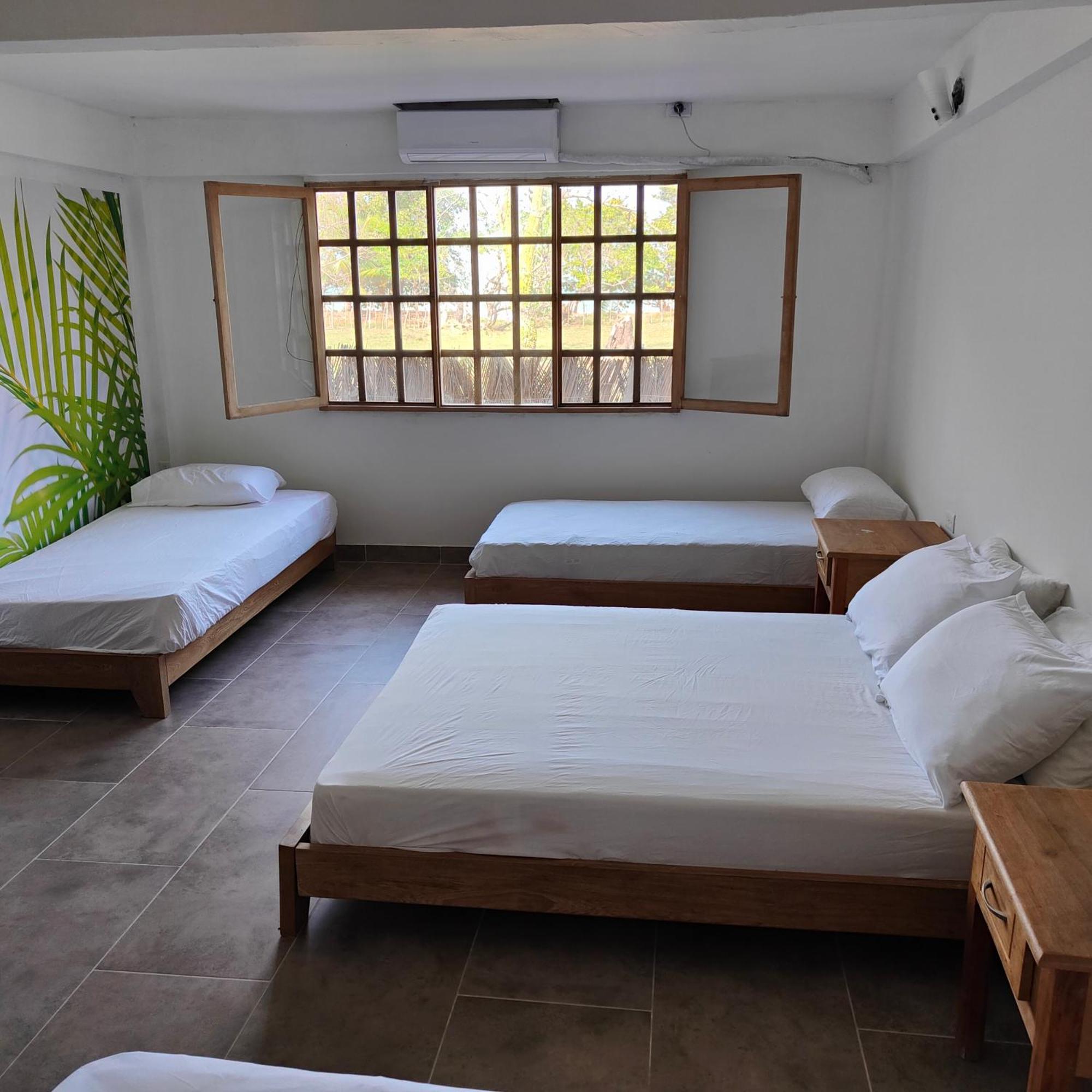 Hotel La Casa Blanca - Etxe Zuria Monitos Exterior foto